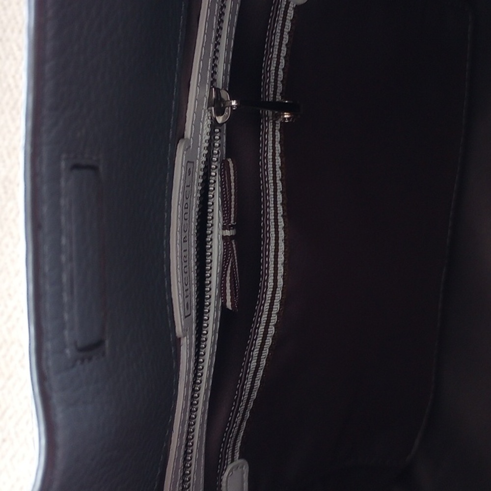 Henri bendel - Picture 9 of 12